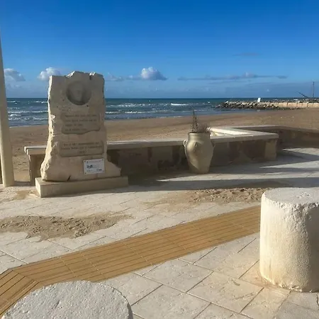 Nu Mari Damuri Διαμέρισμα Villaggio Azzurro