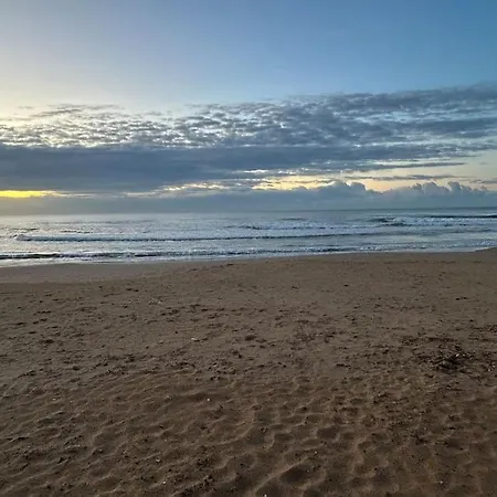 Nu Mari Damuri Villaggio Azzurro