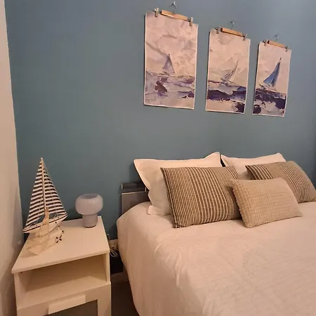 Nu Mari Damuri Διαμέρισμα *